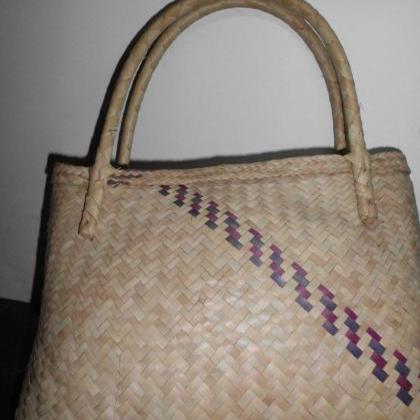 10 Worldwide Handmade Straw Bag